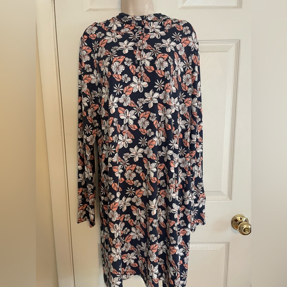 Aspen Athleisure Hooded Floral Dress Size‎ XL